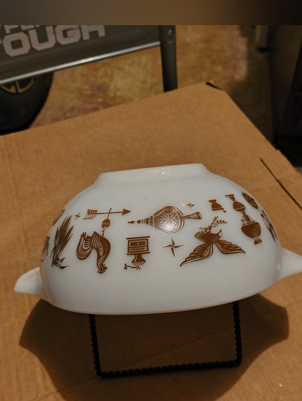 Early Pyrex Cinderella Mixing Bowl